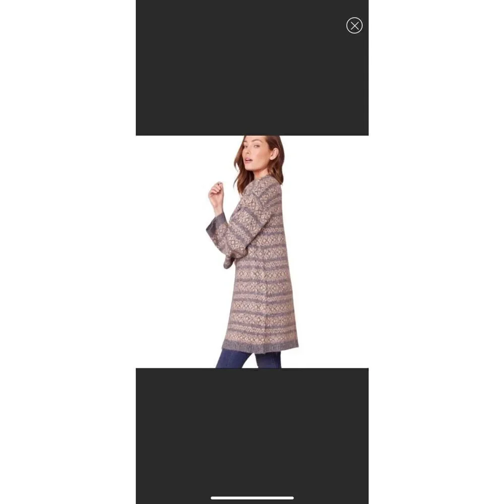 BB Dakota cardigan medium length soft fuzzy size large